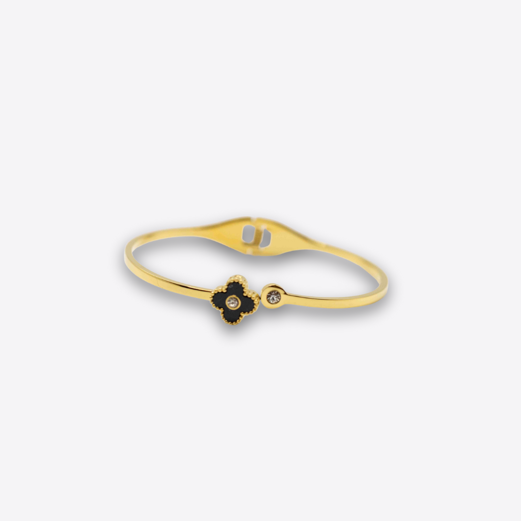 XZ503 – Gold & Black Clover Bracelet